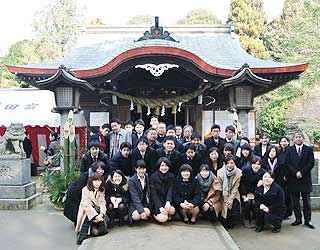 "皆で筑紫神社詣でに行きました。